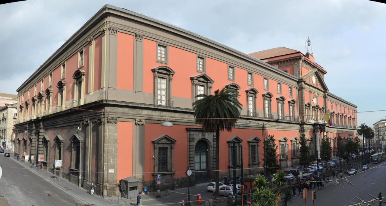 Bed and Breakfast A Due Passi Dal Museo Neapel Exterior foto