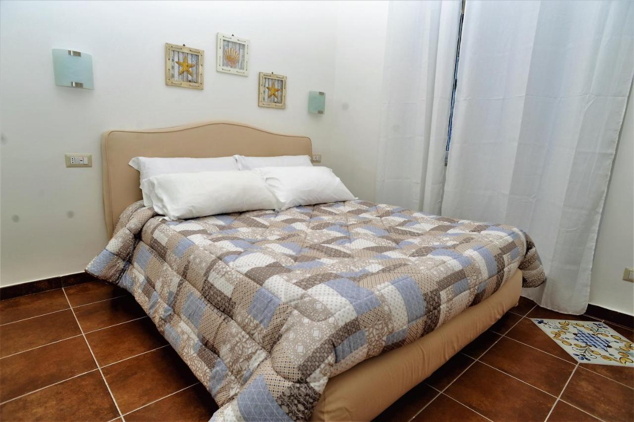 Bed and Breakfast A Due Passi Dal Museo Neapel Exterior foto
