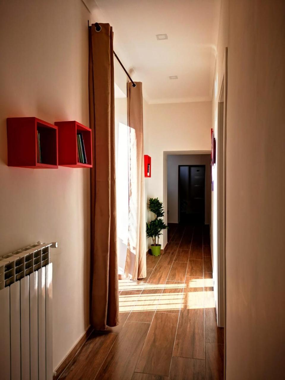 Bed and Breakfast A Due Passi Dal Museo Neapel Exterior foto